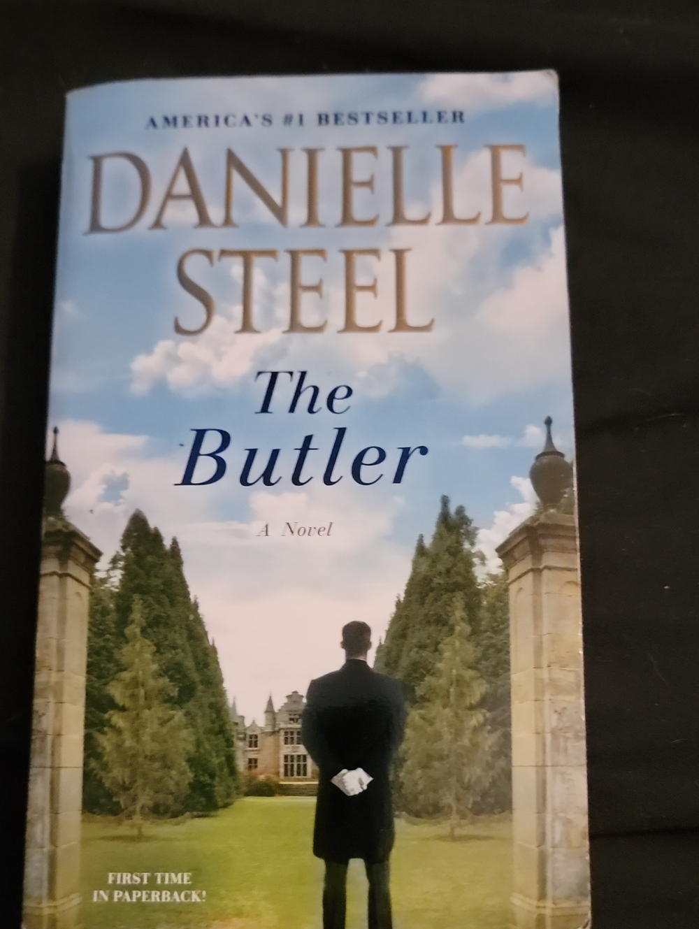 4/$12---Danielle Steel — The Butler (Paperback)